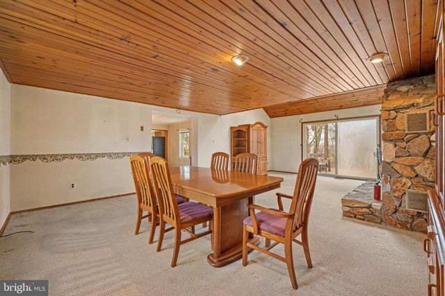 138 BISHOP RD, Mullica Hill, NJ 08062