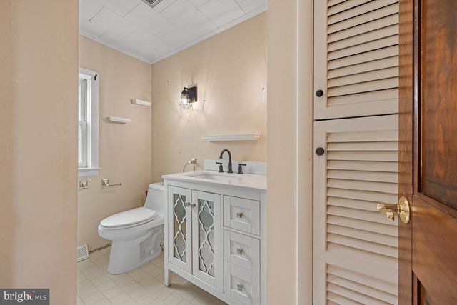 138 BISHOP RD, Mullica Hill, NJ 08062