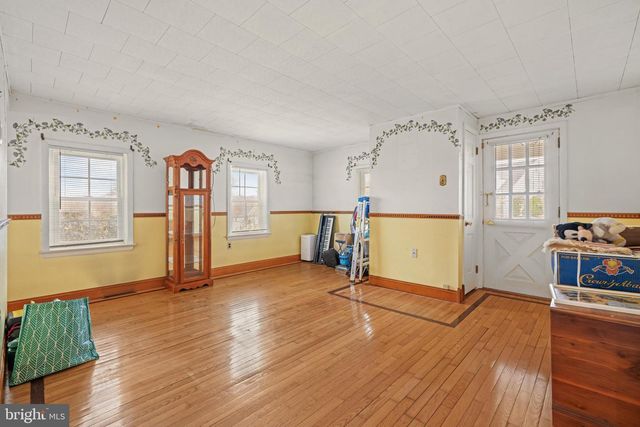 138 BISHOP RD, Mullica Hill, NJ 08062