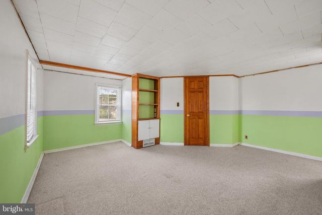 138 BISHOP RD, Mullica Hill, NJ 08062