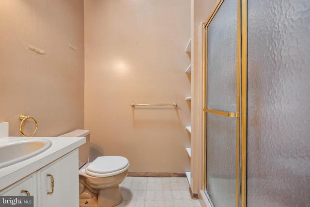 138 BISHOP RD, Mullica Hill, NJ 08062