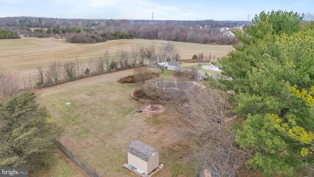 138 BISHOP RD, Mullica Hill, NJ 08062