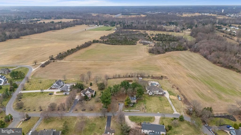 138 BISHOP RD, Mullica Hill, NJ 08062