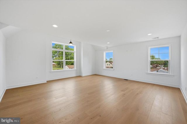 30 E CHURCH RD, Plymouth Meeting, PA 19462