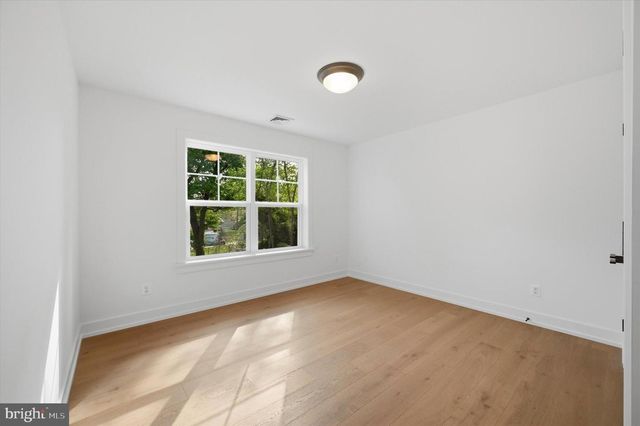 30 E CHURCH RD, Plymouth Meeting, PA 19462