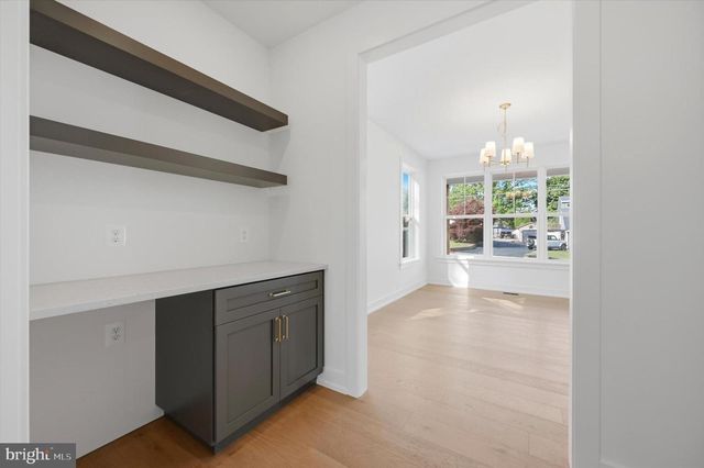 30 E CHURCH RD, Plymouth Meeting, PA 19462