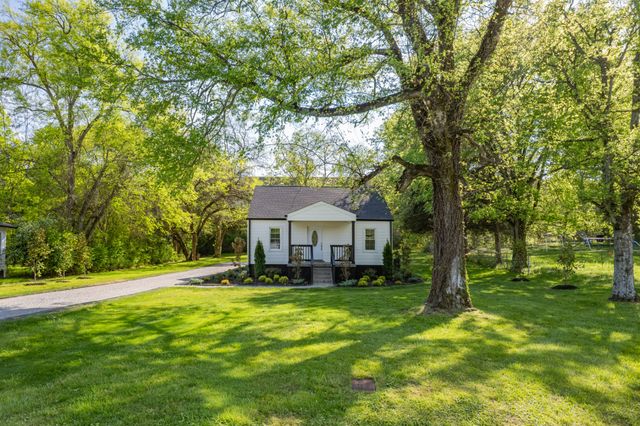 623 Belfast St, Lewisburg, TN 37091