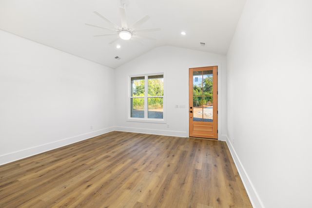 3070 Peach Orchard Road, Dalzell, SC 29040