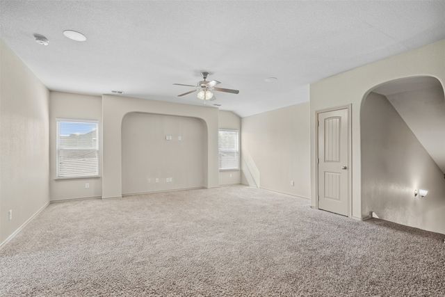 8 Mapleridge Drive, Edgecliff Village, TX 76134