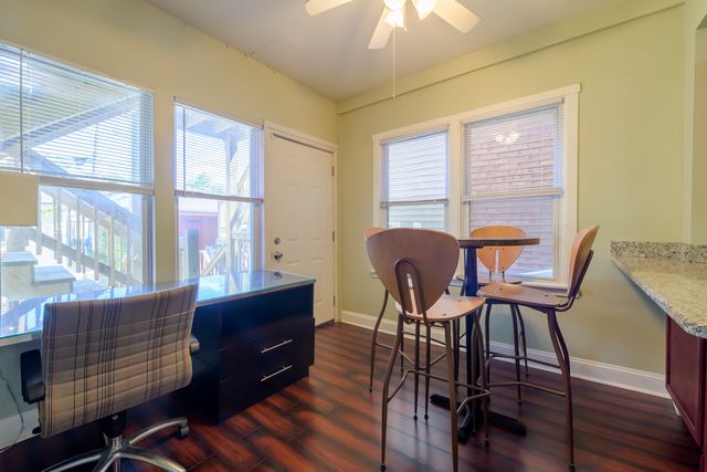 2436 W Fillmore Street, Chicago, IL 60612