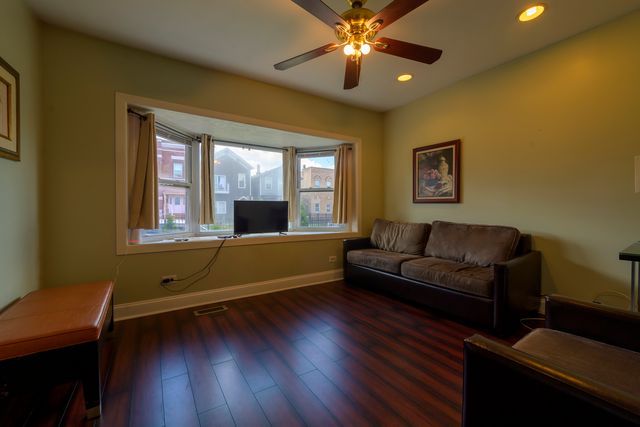 2436 W Fillmore Street, Chicago, IL 60612