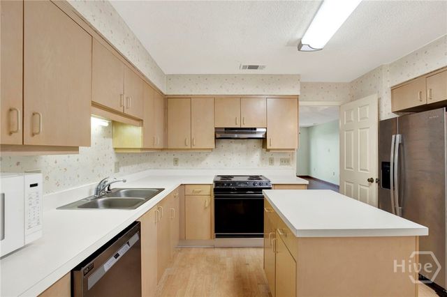 300 Hampton Street 3, Savannah, GA 31405