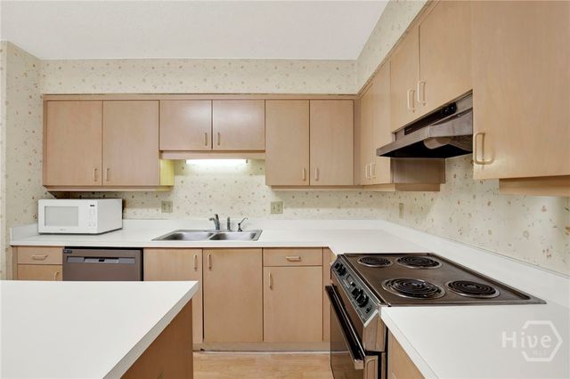 300 Hampton Street 3, Savannah, GA 31405