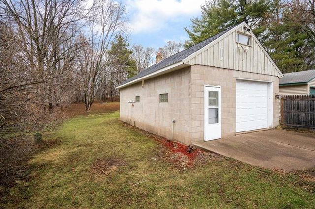 1255 County Road C E, Maplewood, MN 55109