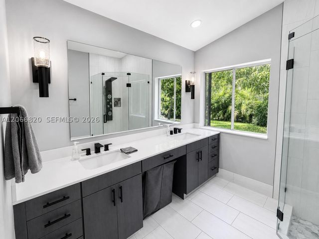 12484 SW 1st St, Coral Springs, FL 33071