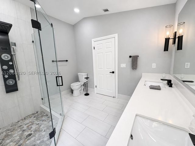 12484 SW 1st St, Coral Springs, FL 33071