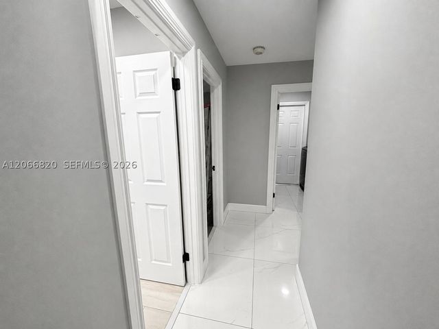 12484 SW 1st St, Coral Springs, FL 33071