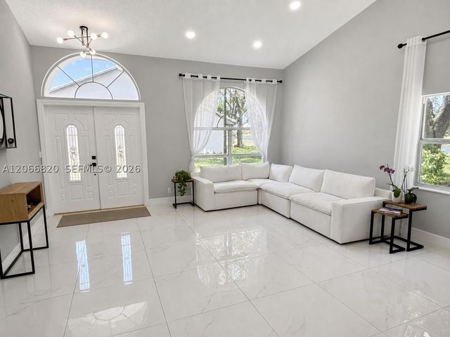 12484 SW 1st St, Coral Springs, FL 33071