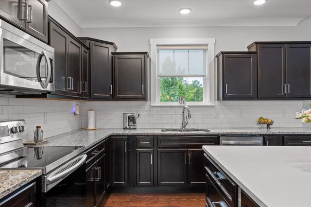 185 Ridge Crest Court, SW, Mc Donald, TN 37353