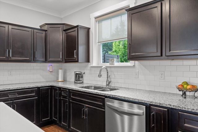 185 Ridge Crest Court, SW, Mc Donald, TN 37353