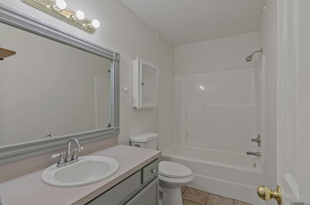 1007 E Northwood St, Gonzales, LA 70737