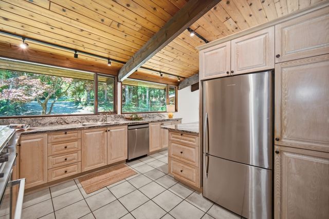 23 Pilgrims Path, Sudbury, MA 01776