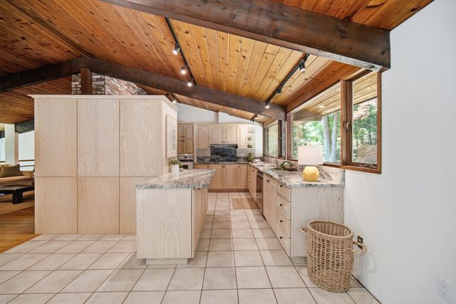 23 Pilgrims Path, Sudbury, MA 01776