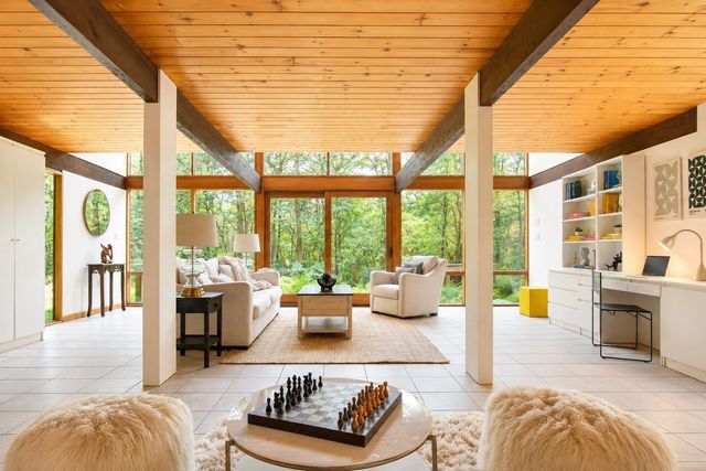 23 Pilgrims Path, Sudbury, MA 01776