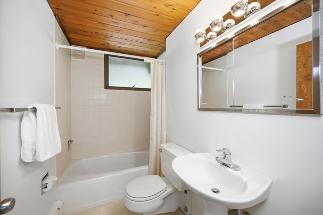 23 Pilgrims Path, Sudbury, MA 01776