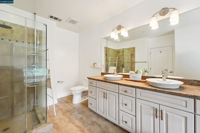 1539 Geary Rd C, Walnut Creek, CA 94597