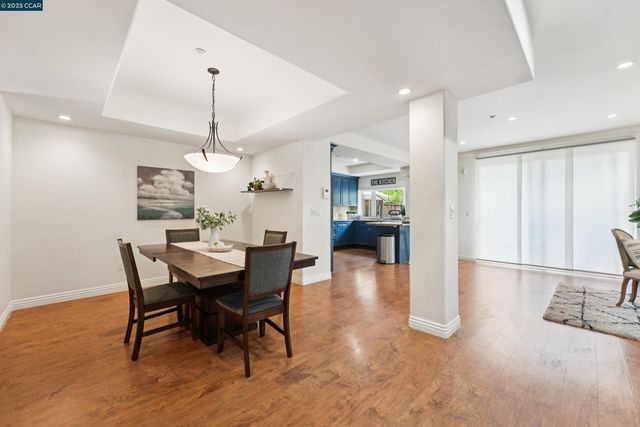 1539 Geary Rd C, Walnut Creek, CA 94597