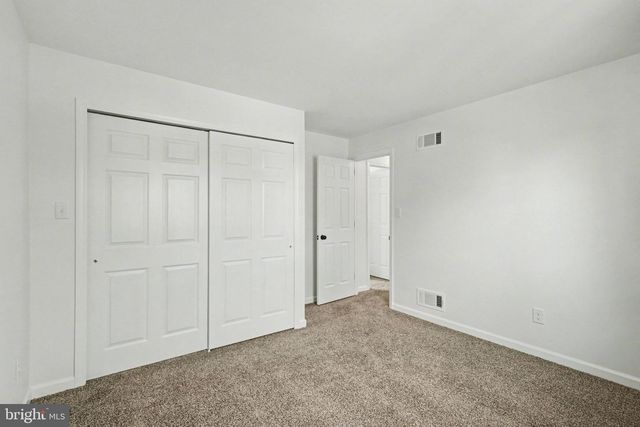 915 JADE AVE, Lancaster, PA 17601