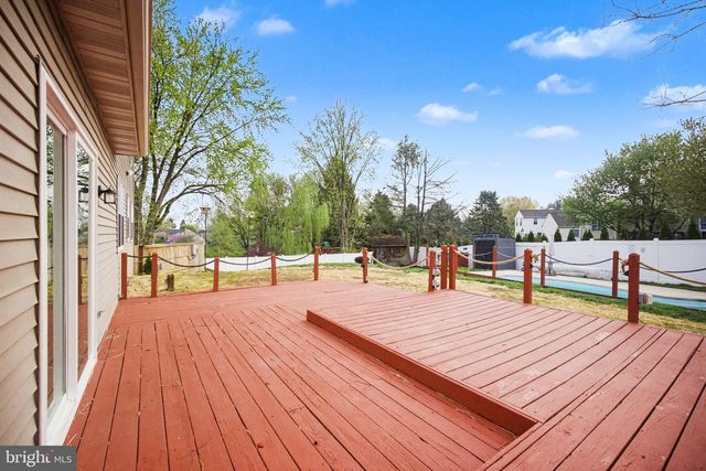 915 JADE AVE, Lancaster, PA 17601