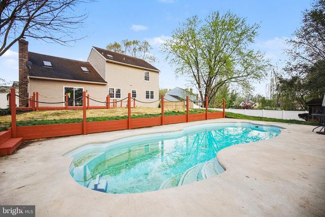 915 JADE AVE, Lancaster, PA 17601