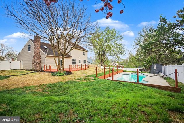 915 JADE AVE, Lancaster, PA 17601