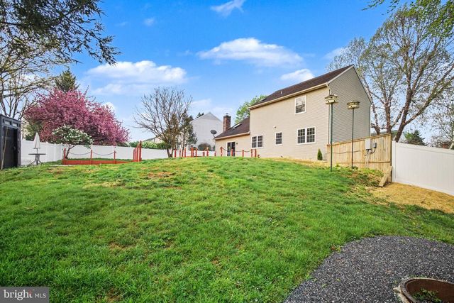 915 JADE AVE, Lancaster, PA 17601