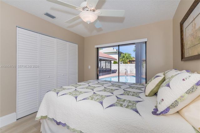 850 Amherst Avenue, Davie, FL 33325