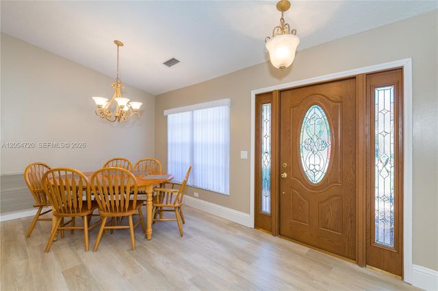 850 Amherst Avenue, Davie, FL 33325