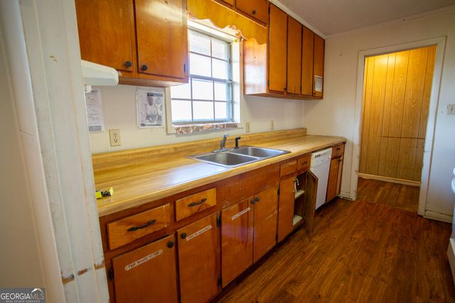 537 City Circle, Baxley, GA 31513