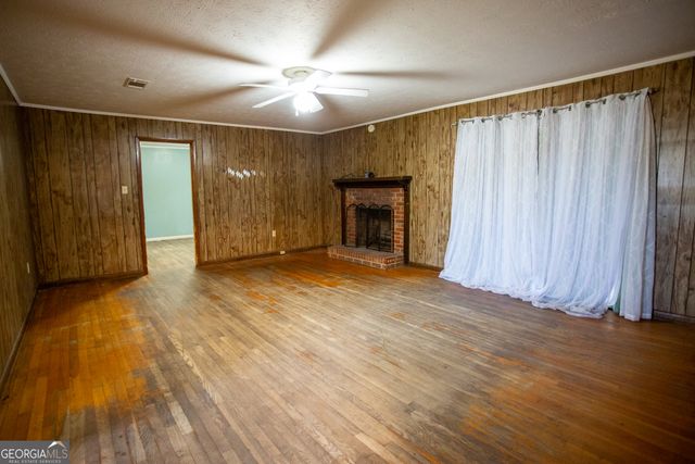 537 City Circle, Baxley, GA 31513