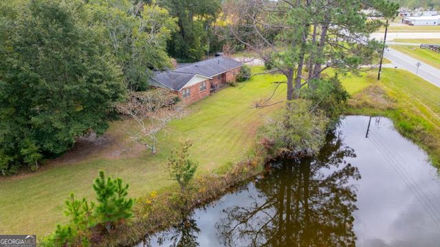 537 City Circle, Baxley, GA 31513