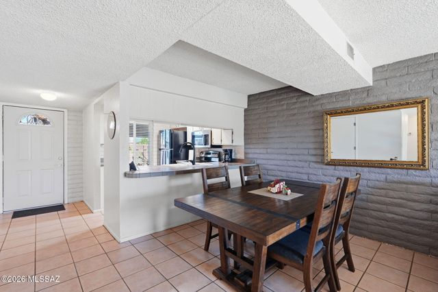 7778 E Kenyon Drive, Tucson, AZ 85710