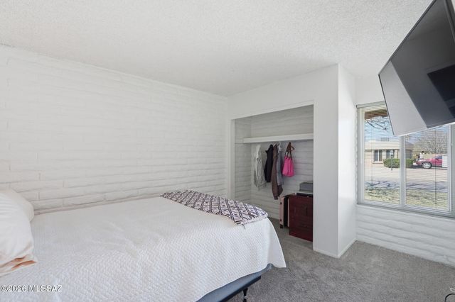 7778 E Kenyon Drive, Tucson, AZ 85710