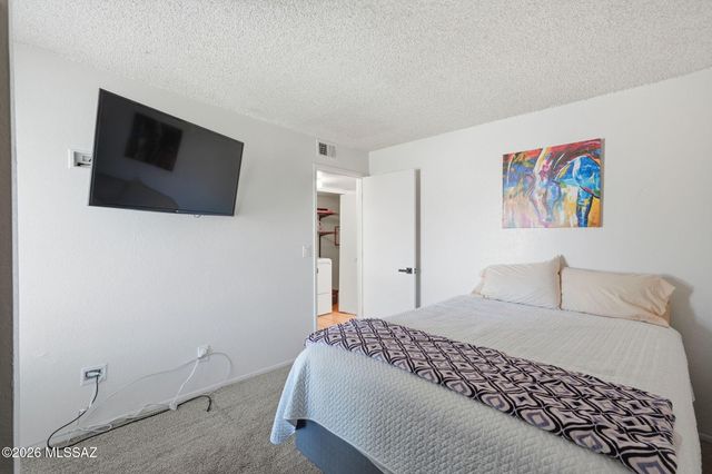 7778 E Kenyon Drive, Tucson, AZ 85710