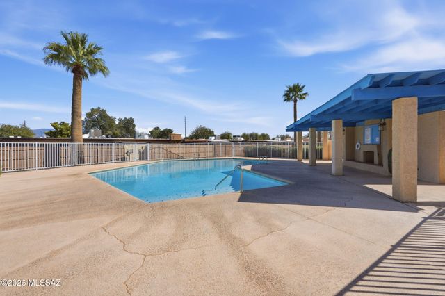 7778 E Kenyon Drive, Tucson, AZ 85710