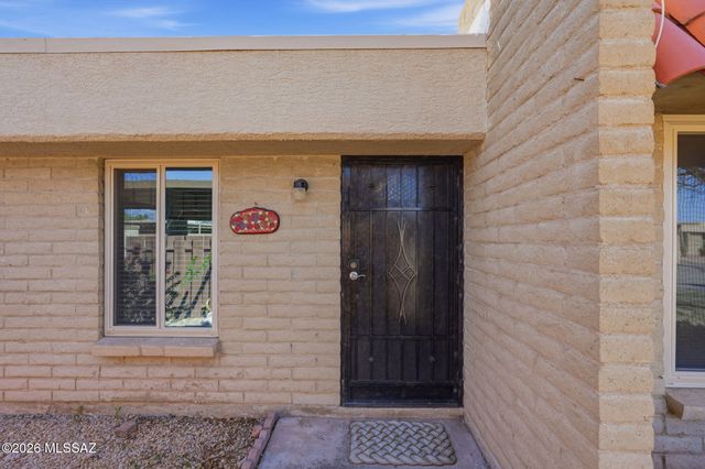 7778 E Kenyon Drive, Tucson, AZ 85710