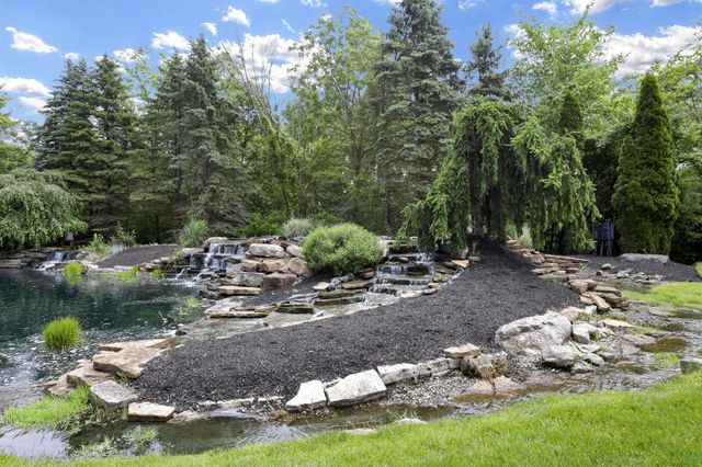 737 Cedar Run Drive, Blacklick, OH 43004