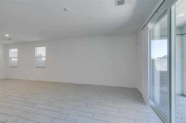 6858 Greensmen Avenue, Las Vegas, NV 89156