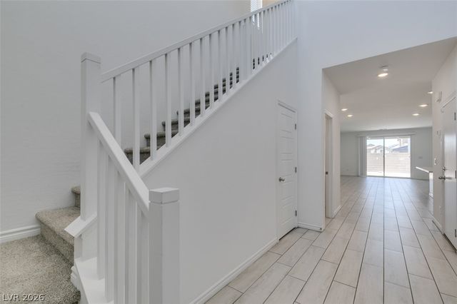 6858 Greensmen Avenue, Las Vegas, NV 89156