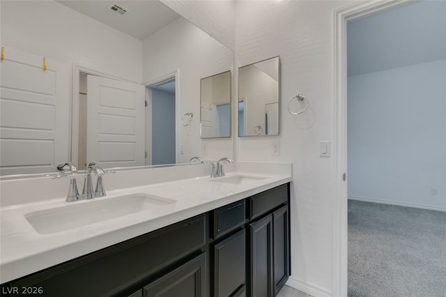 6858 Greensmen Avenue, Las Vegas, NV 89156